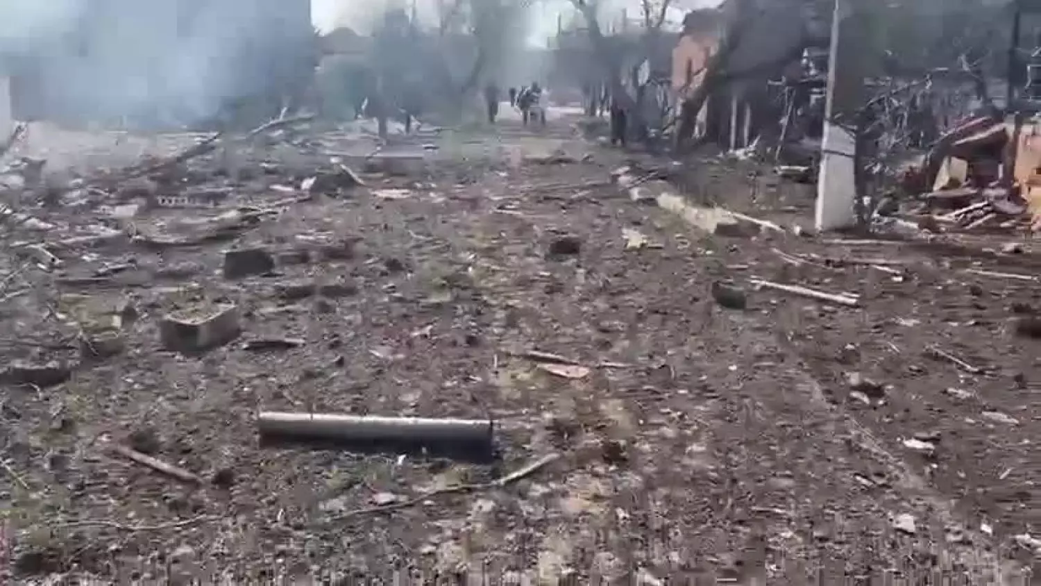 fbDV40VgK5qksWuz.mp4