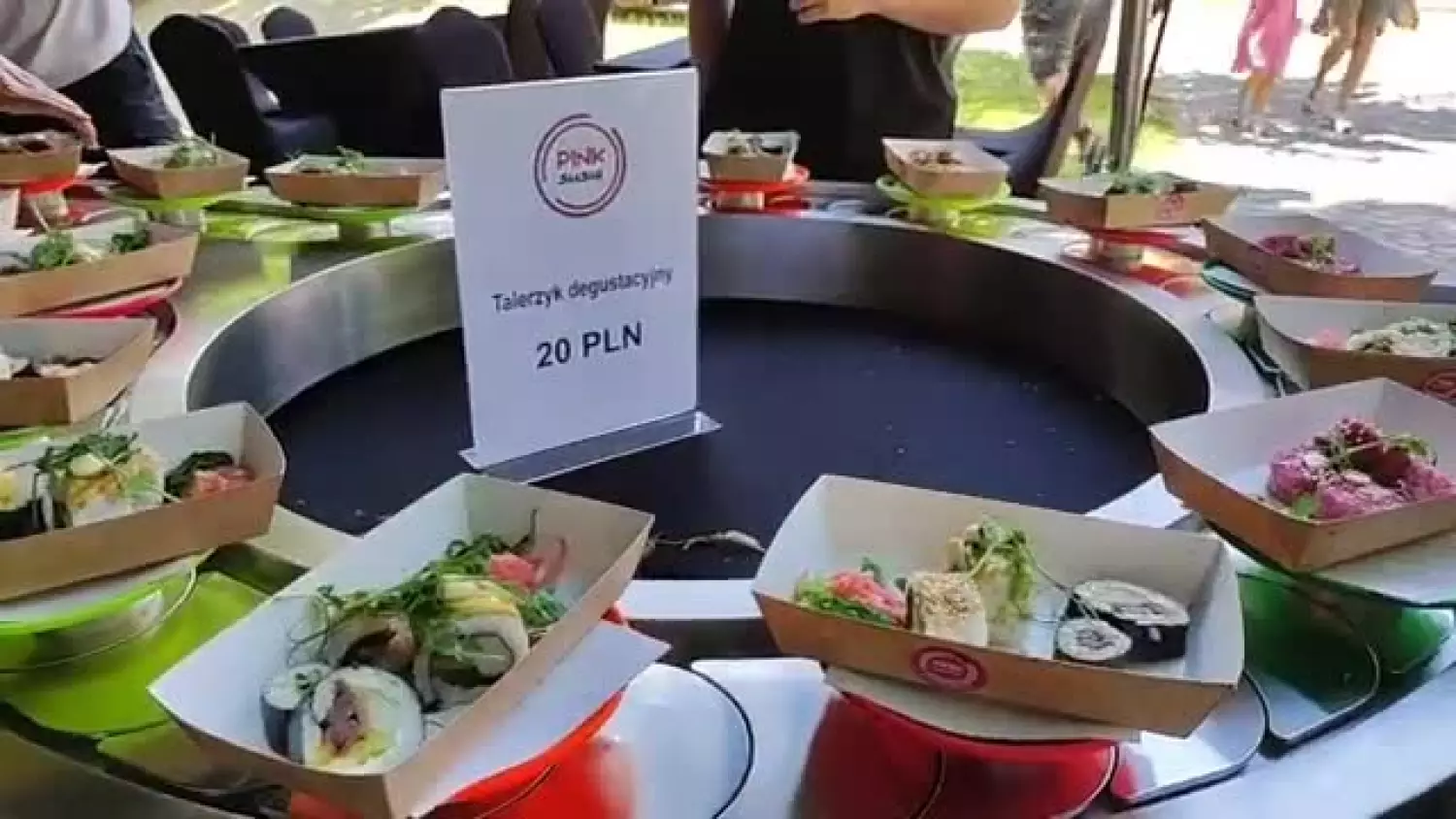 10000000_337600328549299_3950998241740751572_n.mp4