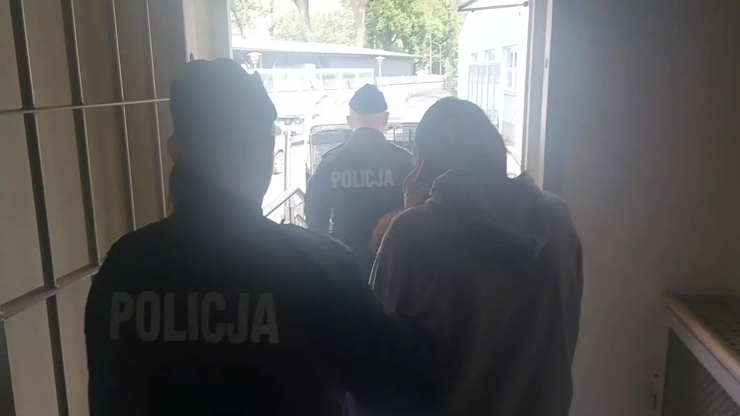 Tymczasowy areszt dla 28-latki za dotkliwe pobicie 80-latki