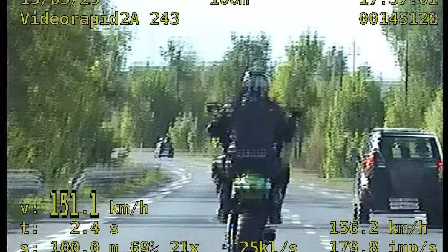 Motocyklista miał na liczniku 151 km/h i wykonywał niebezpieczne manewry