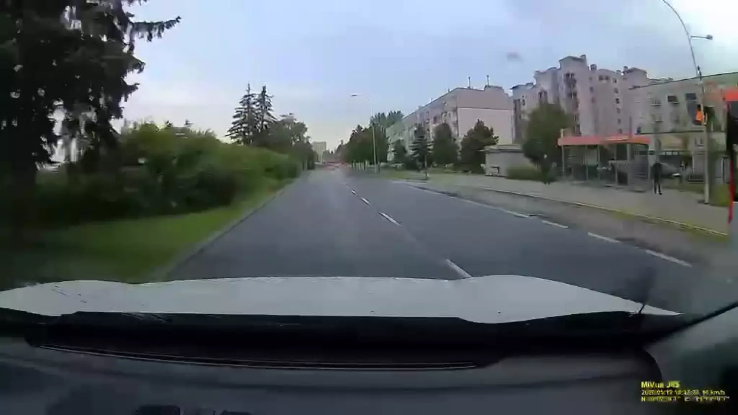 Pijana kierująca wypadła z drogi na Krakowskiej [WIDEO]