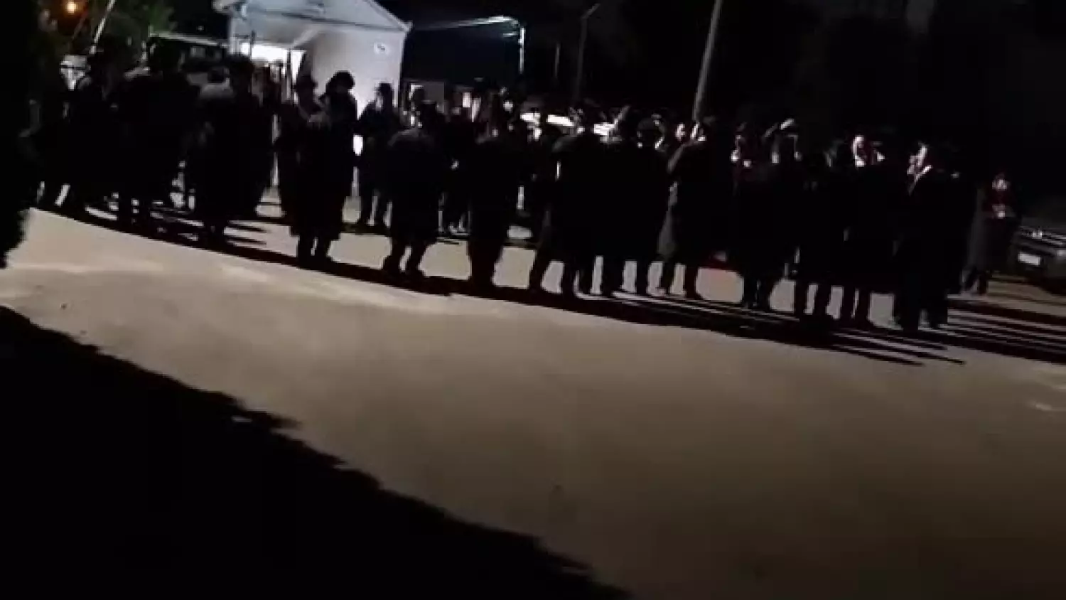 Chasydzi zakłócali ciszę nocną w Sokołowie Młp.? [WIDEO]